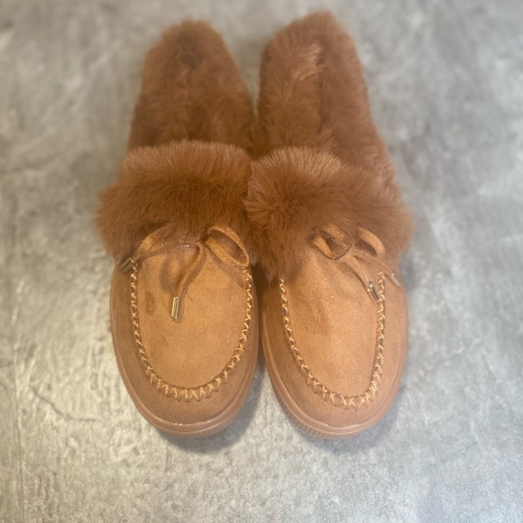 Moccasins - Picture 2 of 2